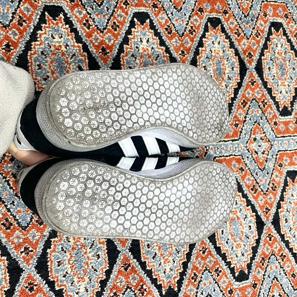 아디다스 가젤 블랙 스웨이드 운동화 US9 상품이미지6