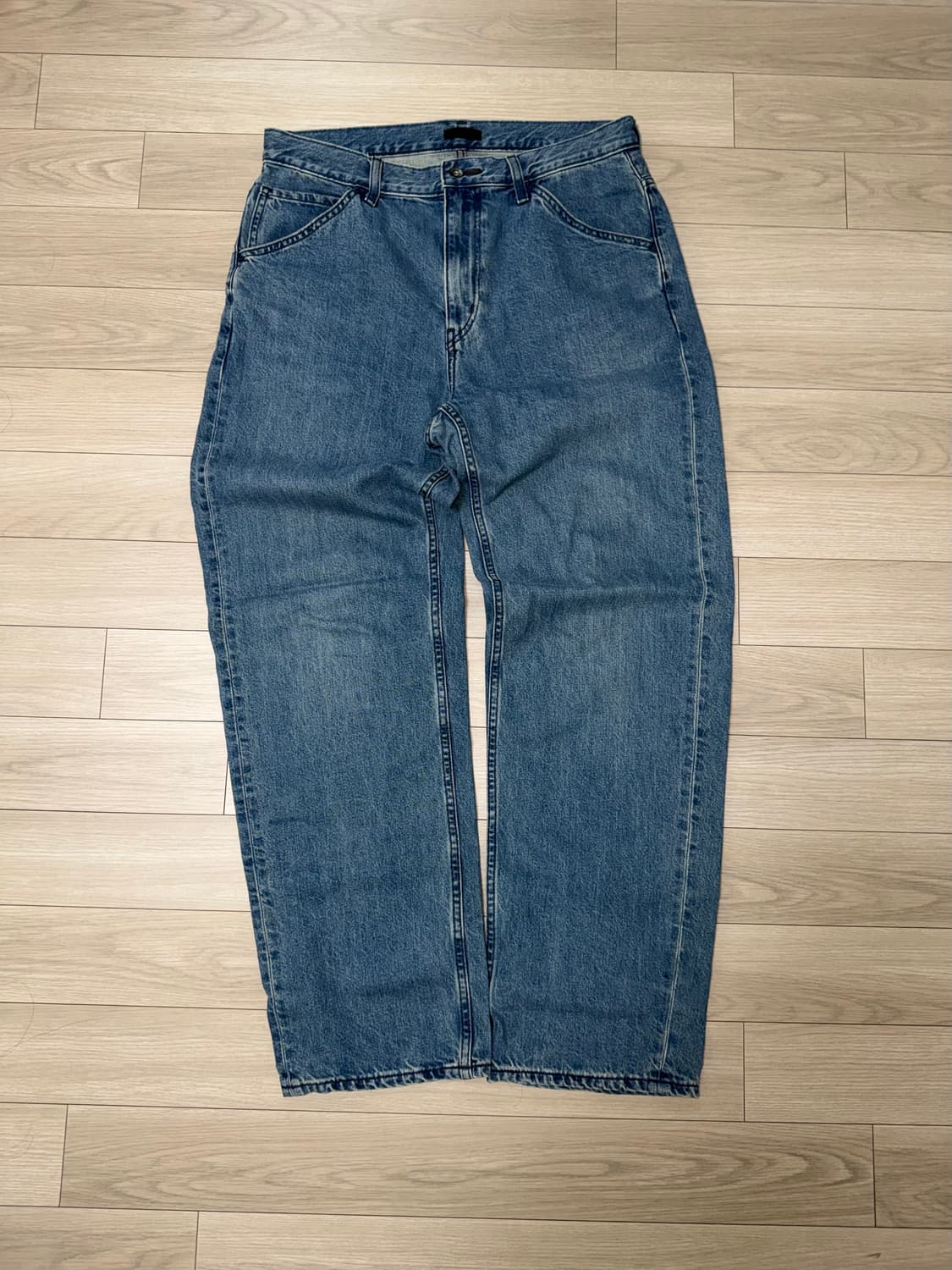 유니클로 스트레이트 진 상품이미지1