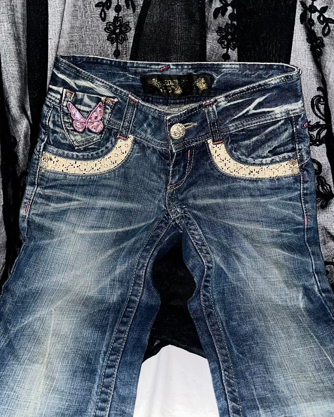 butterfly embroidered flare jeans 상품이미지4
