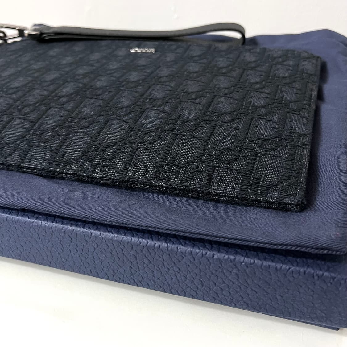 [새상품급] 디올 블랙 오블리크 A5 클러치 백 가방 상품이미지9