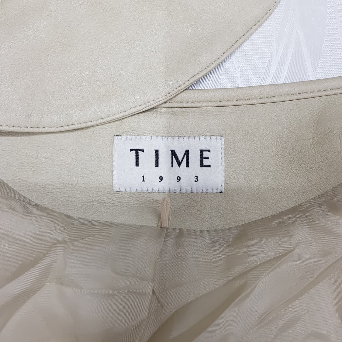 한섬 타임 2021 퀄팅 페이크 레더 후드 자켓 F사이즈 상품이미지6