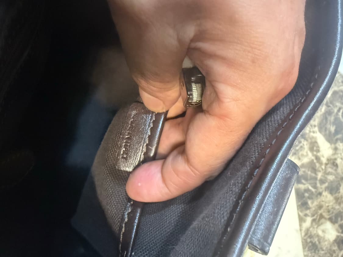 정품 버버리 노바체크 토트백 팝니다 상품이미지9