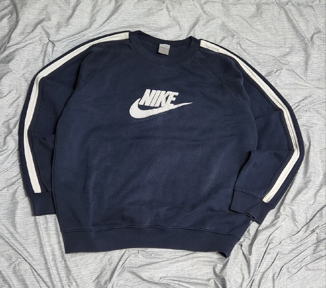 나이키 사이드라인 올드스쿨 자수 맨투맨 상품이미지4