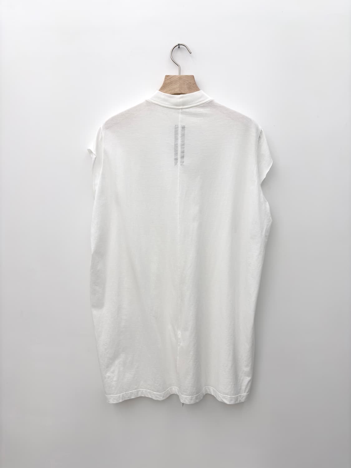 WHITE SLEEVELESS 상품이미지3