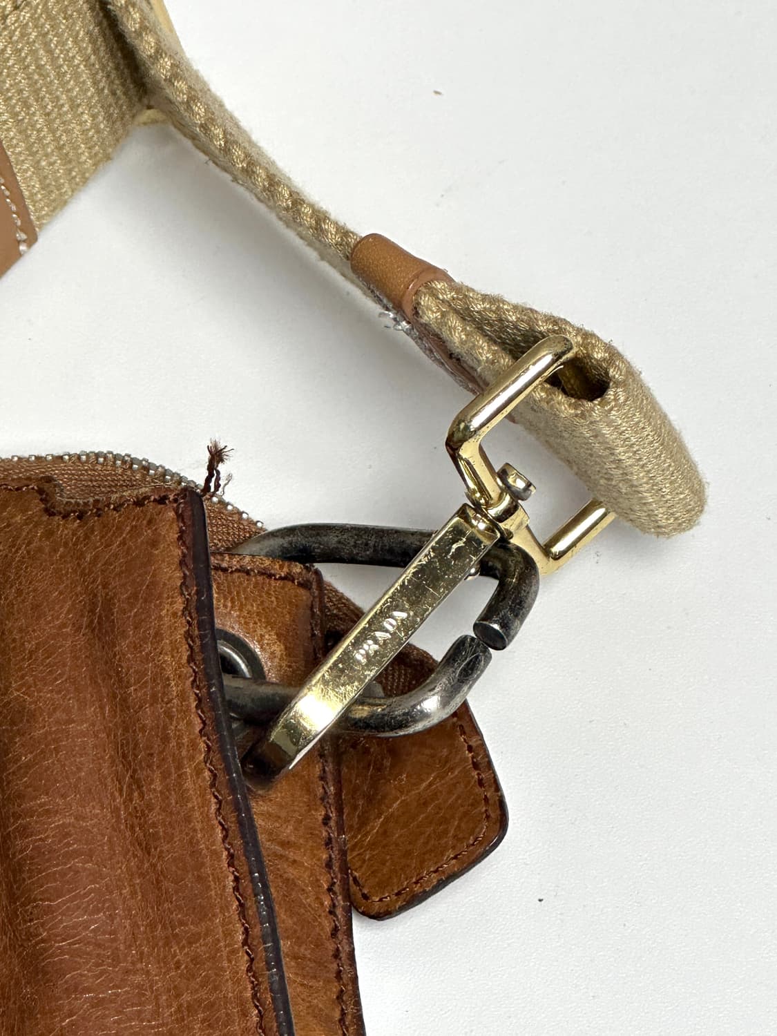 미우미우 빈티지 레더백 상품이미지8