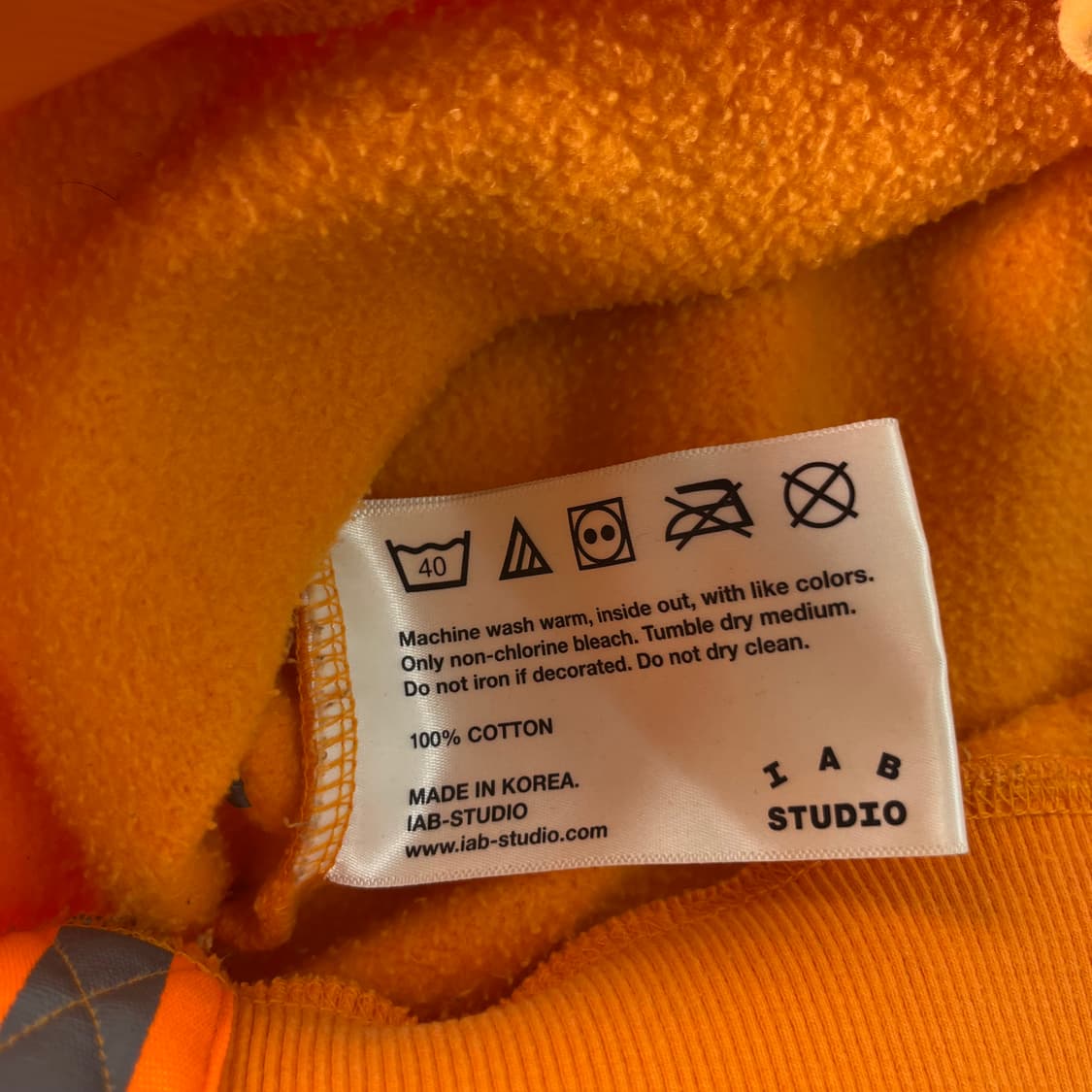 100 아이앱스튜디오 두산 오렌지 맨투맨  상품이미지8