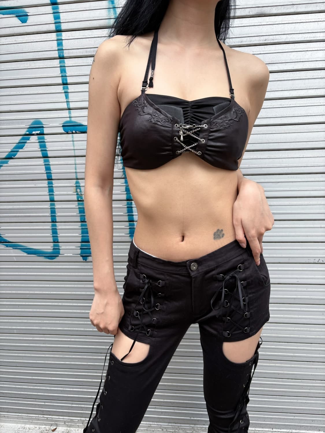 오즈온 아일렛 디테일 탑 상품이미지2