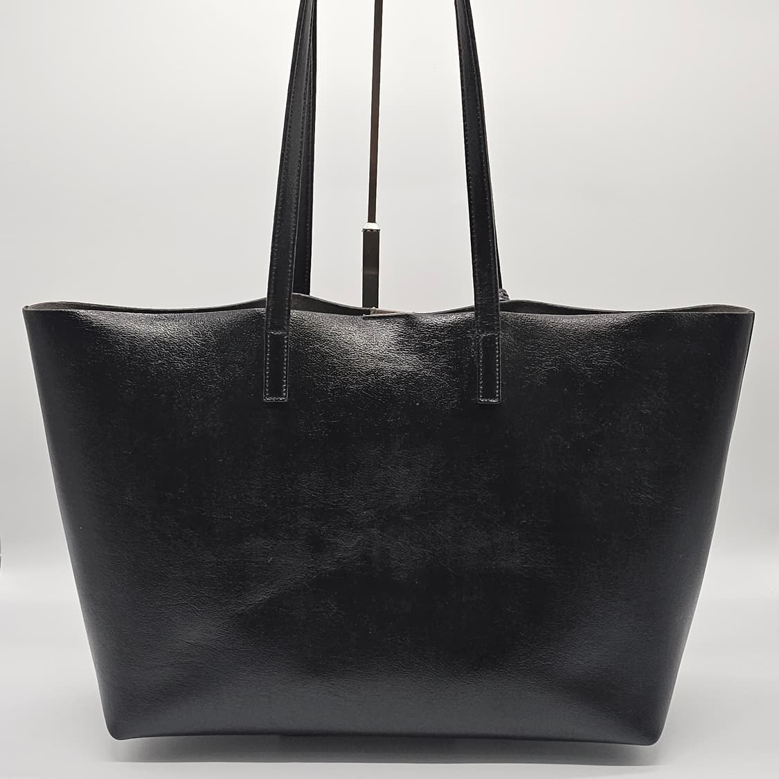 정품 입생로랑 이스트 웨스트 쇼퍼백 상품이미지3