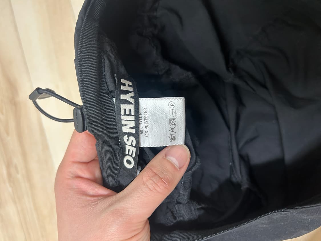 HYEIN SEO 혜인서 셔링캡 판매합니다. 상품이미지4