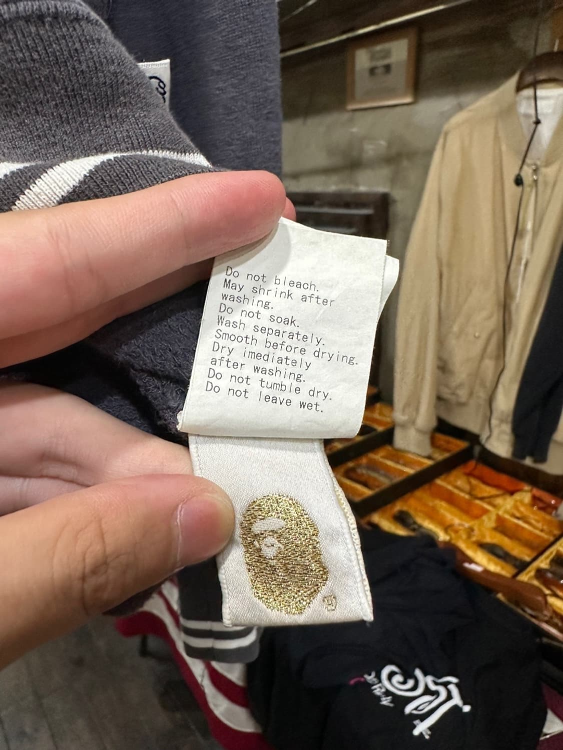 00s BAPE 베이프 브이넥 맨투맨 상품이미지5