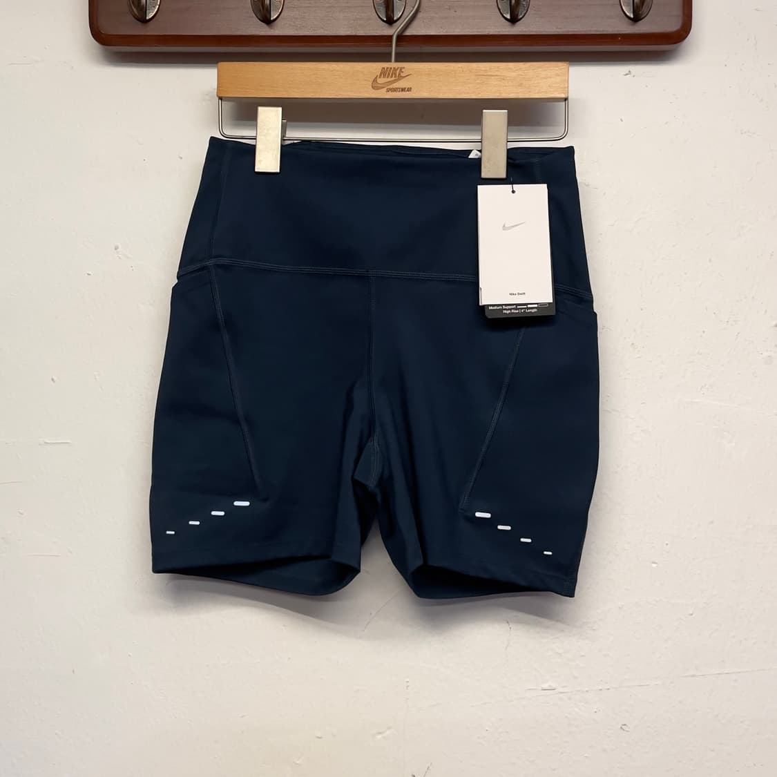 나이키 (우먼) 스위프트 러닝 하프 타이즈  상품이미지1