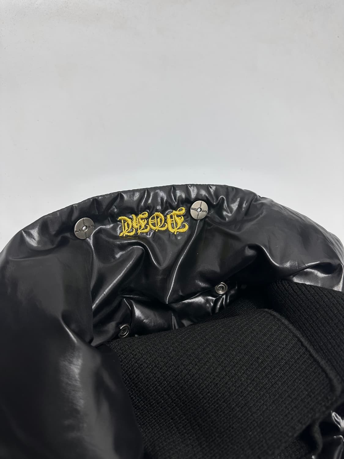 DOHC 스팽글 로고 유광 패딩 베스트 조끼 y2k 와투케 상품이미지4