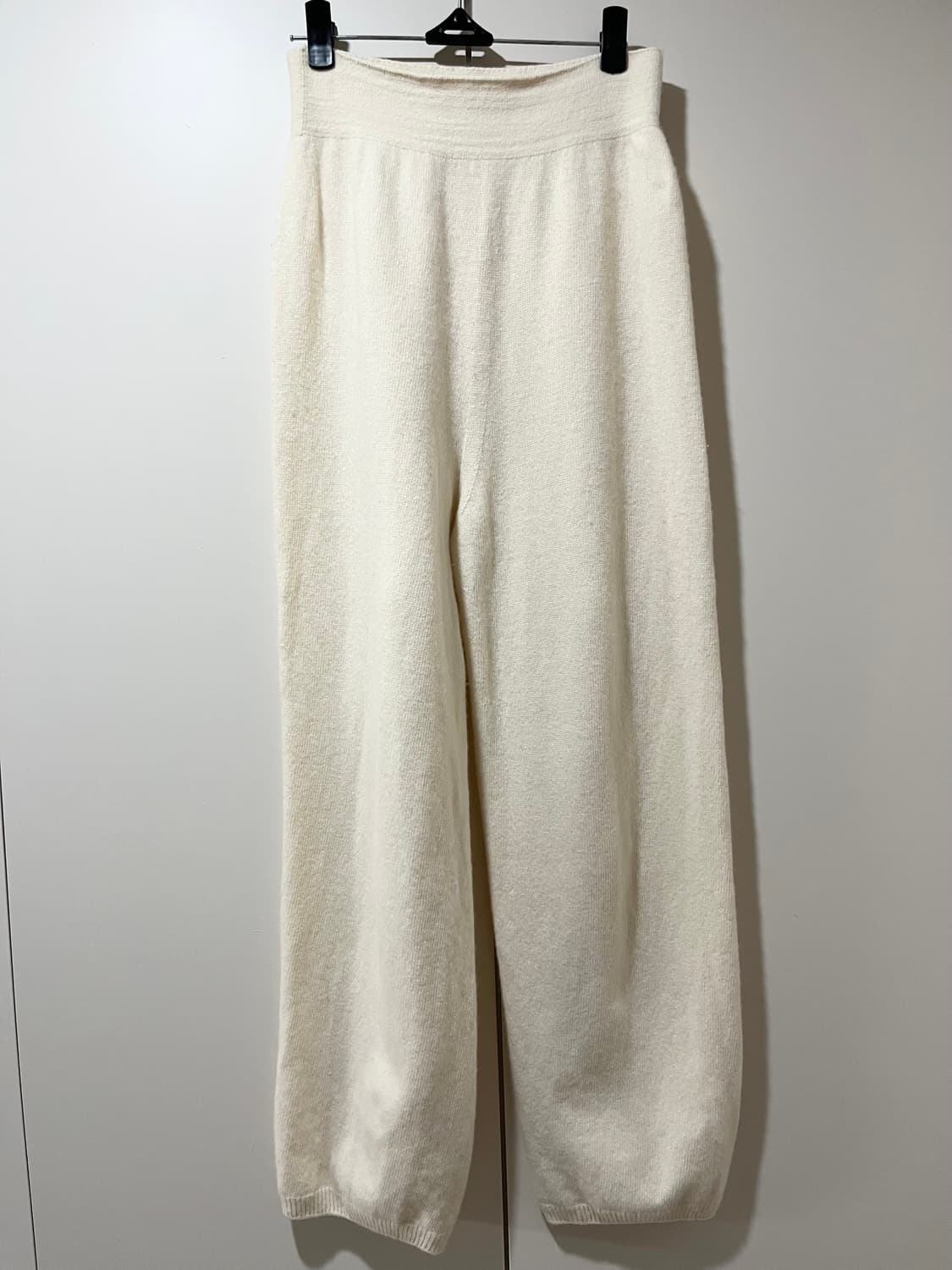 울 100 홀가먼트 니트 팬츠 상품이미지8