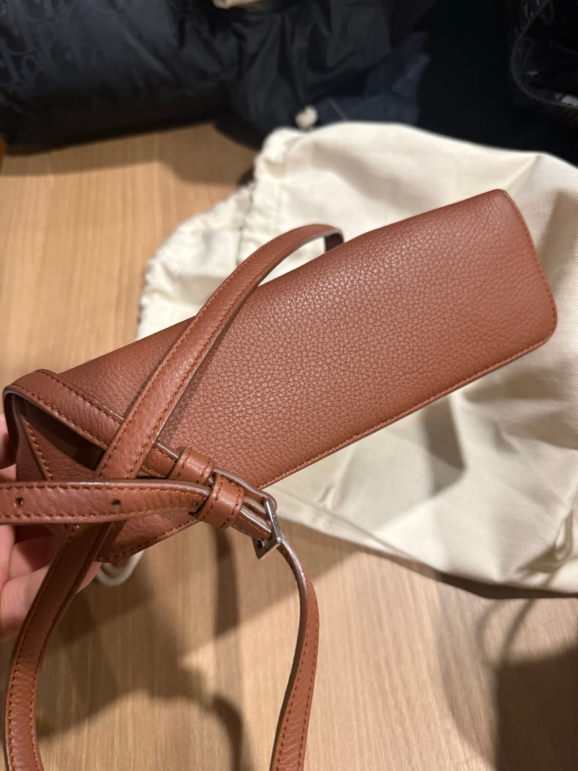 로로피아나 엑스트라 포켓 가방 상품이미지5