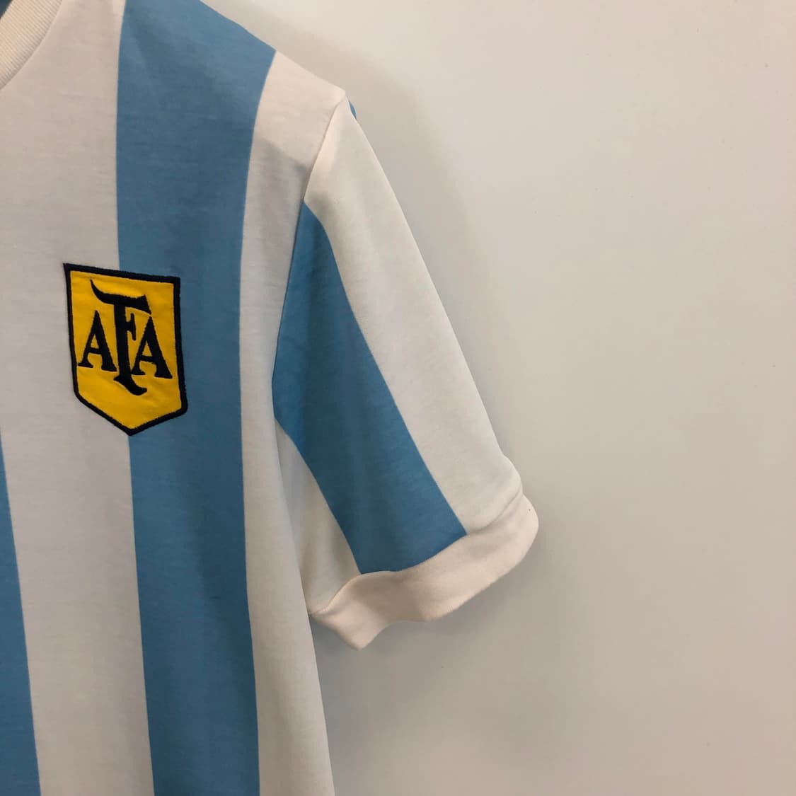 아디다스 아르헨티나 10 레트로 블록코어반팔 100 상품이미지3