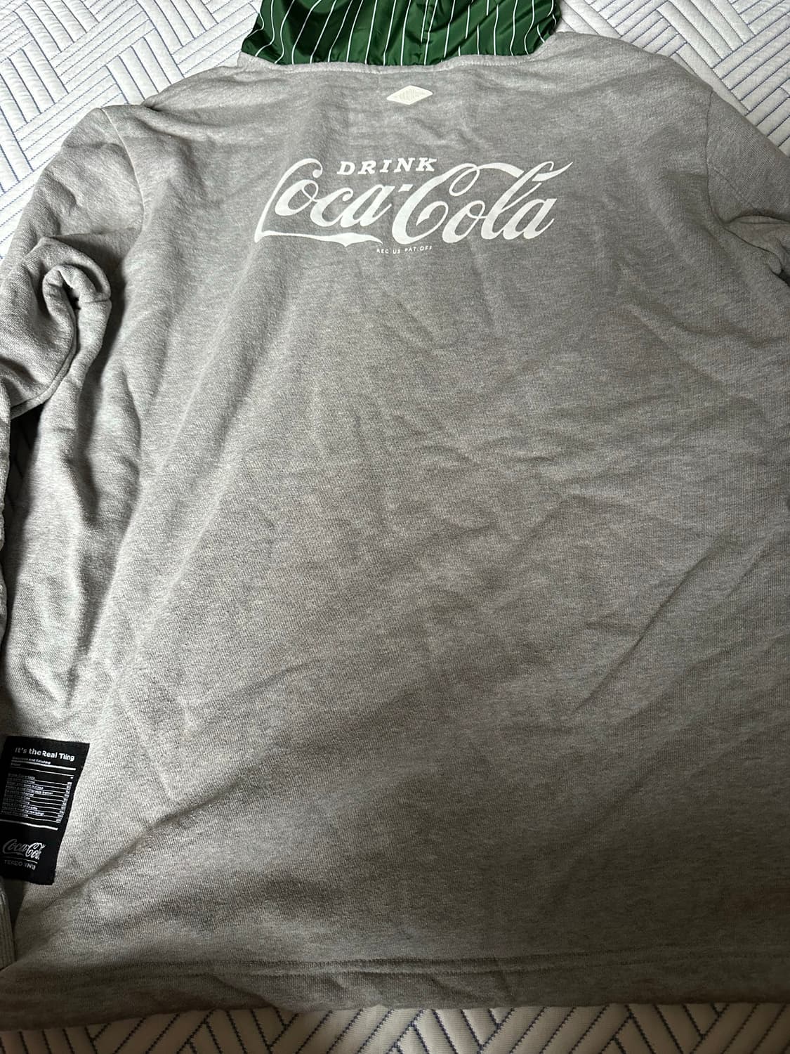 (L) 스테레오바이널즈x코카콜라 후드티 상품이미지2