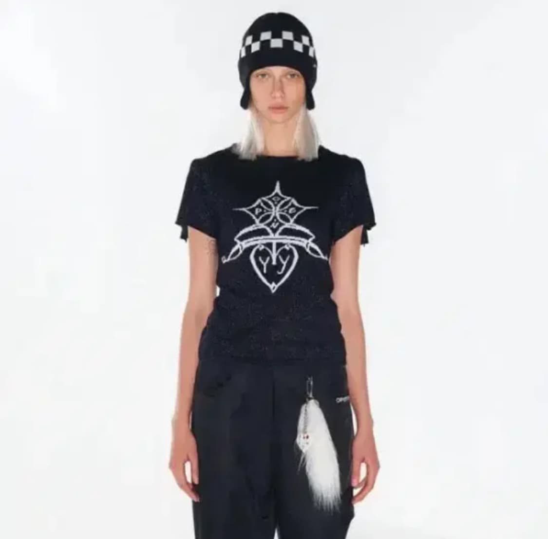 오픈와이와이 슬릿 숄더 니트탑 상품이미지1