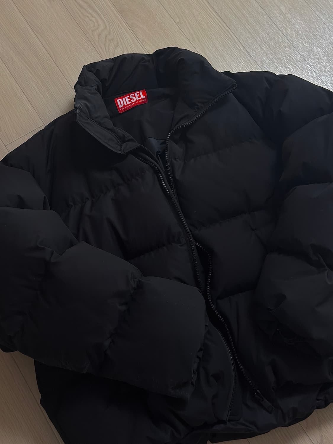 디젤 w-ovall 패딩 46사이즈 상품이미지2