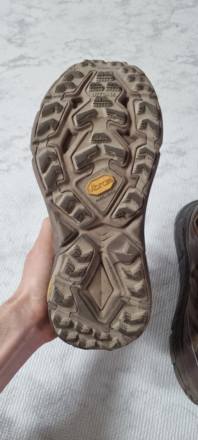 호카 새티스파이 마파테 스피드 4 라이트 러버 245 상품이미지5