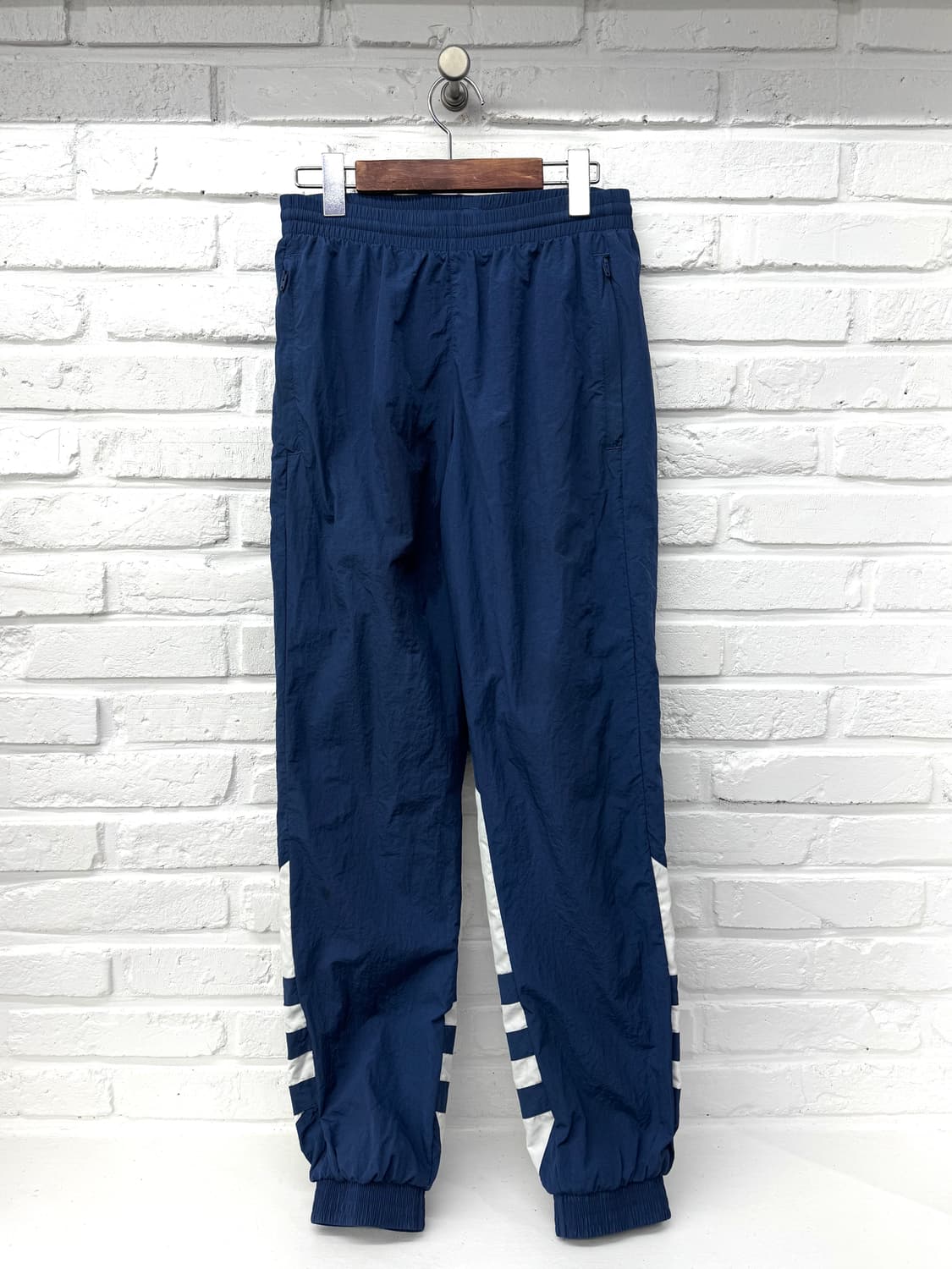 아디다스 블루 백 포인트 트레이닝 팬츠 상품이미지3