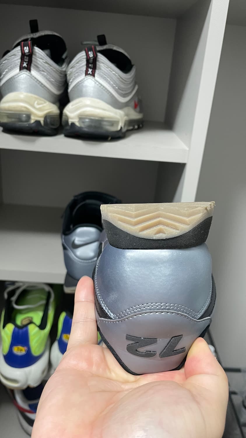 나이키 코르테즈 se 메탈릭 270 상품이미지4