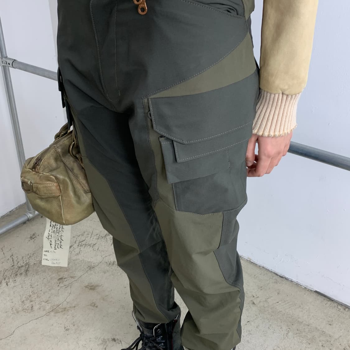 화이트 마운티니어링 테크니컬 카고 팬츠 상품이미지6