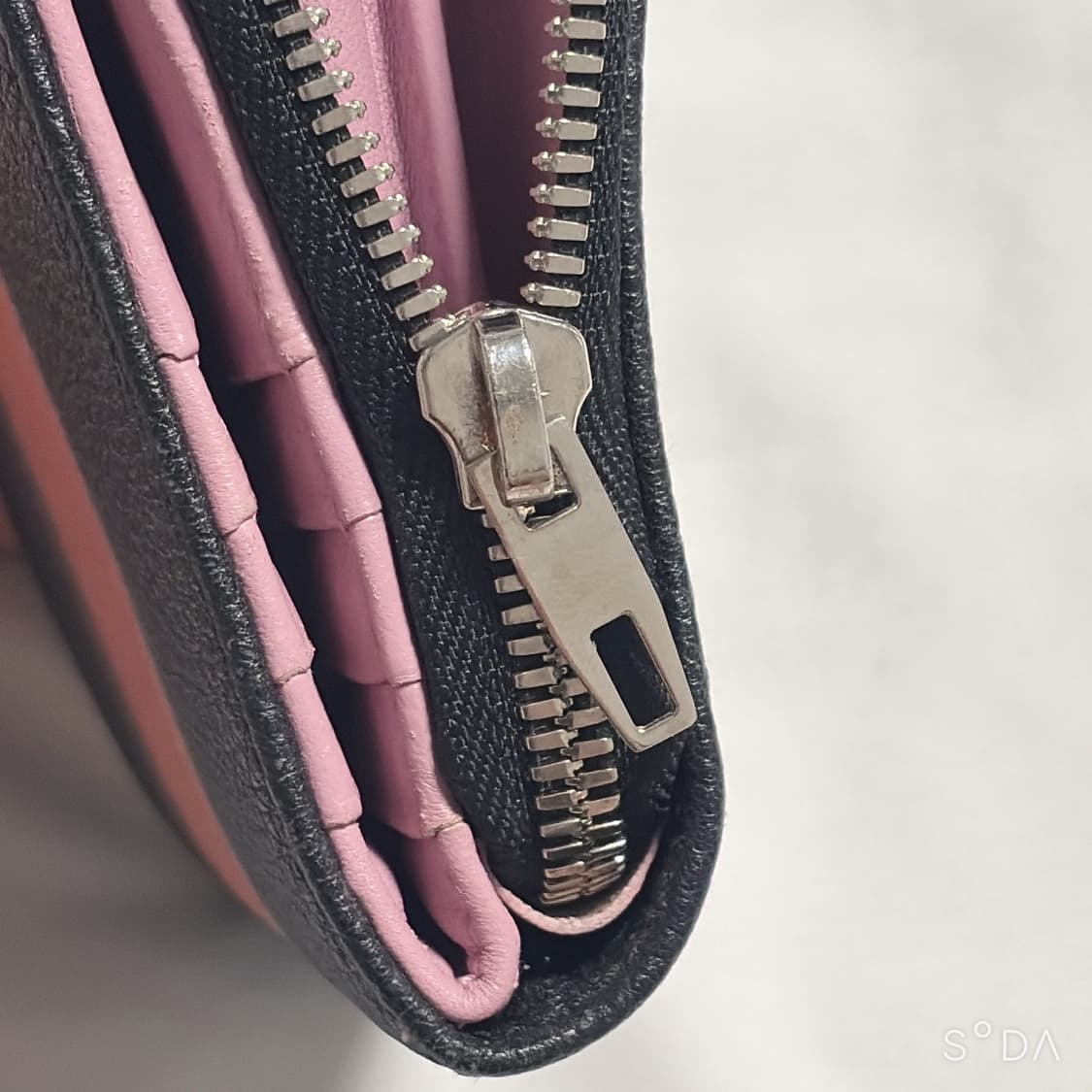 발렌시아가 스프레이 이펙트 반지갑 상품이미지6