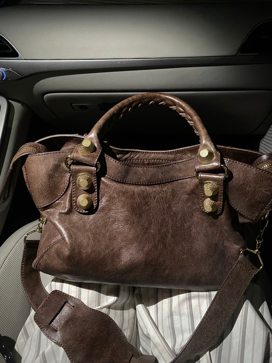 발렌시아가 모터백 상품이미지5