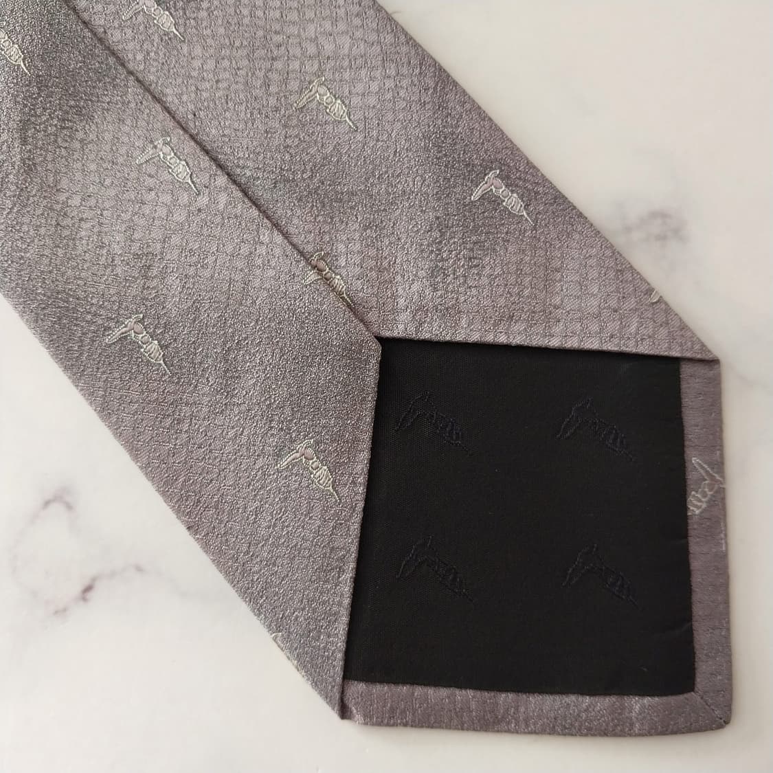 트루사르디 실크 자카드 로고 넥타이 9.3cm A+등급 K1649
 상품이미지9