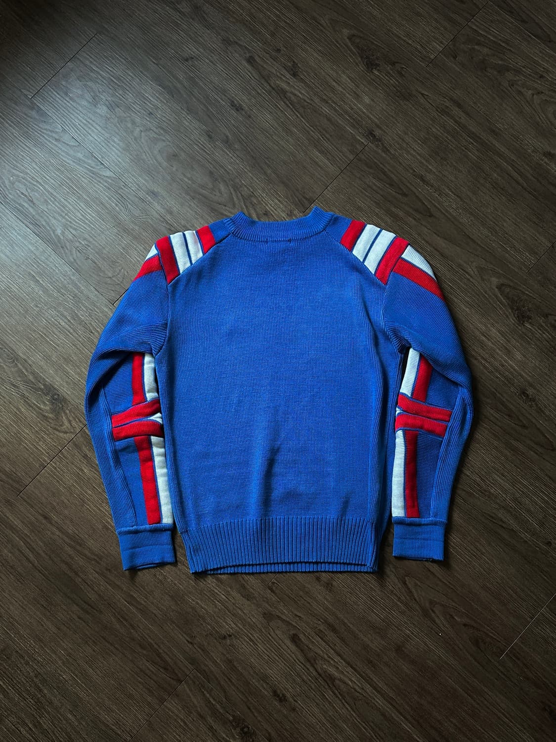 Ellesse 파워 숄더 본 니트 상품이미지8