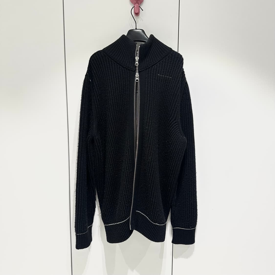 MM6 더블사이드 드라이버 니트 집업 상품이미지3