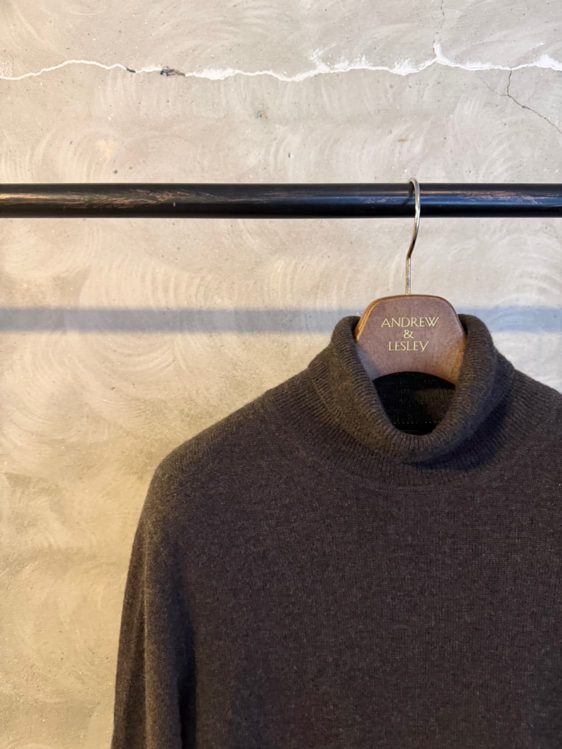 캠브리지 멤버스 캐시미어 터틀넥 니트 100 상품이미지2