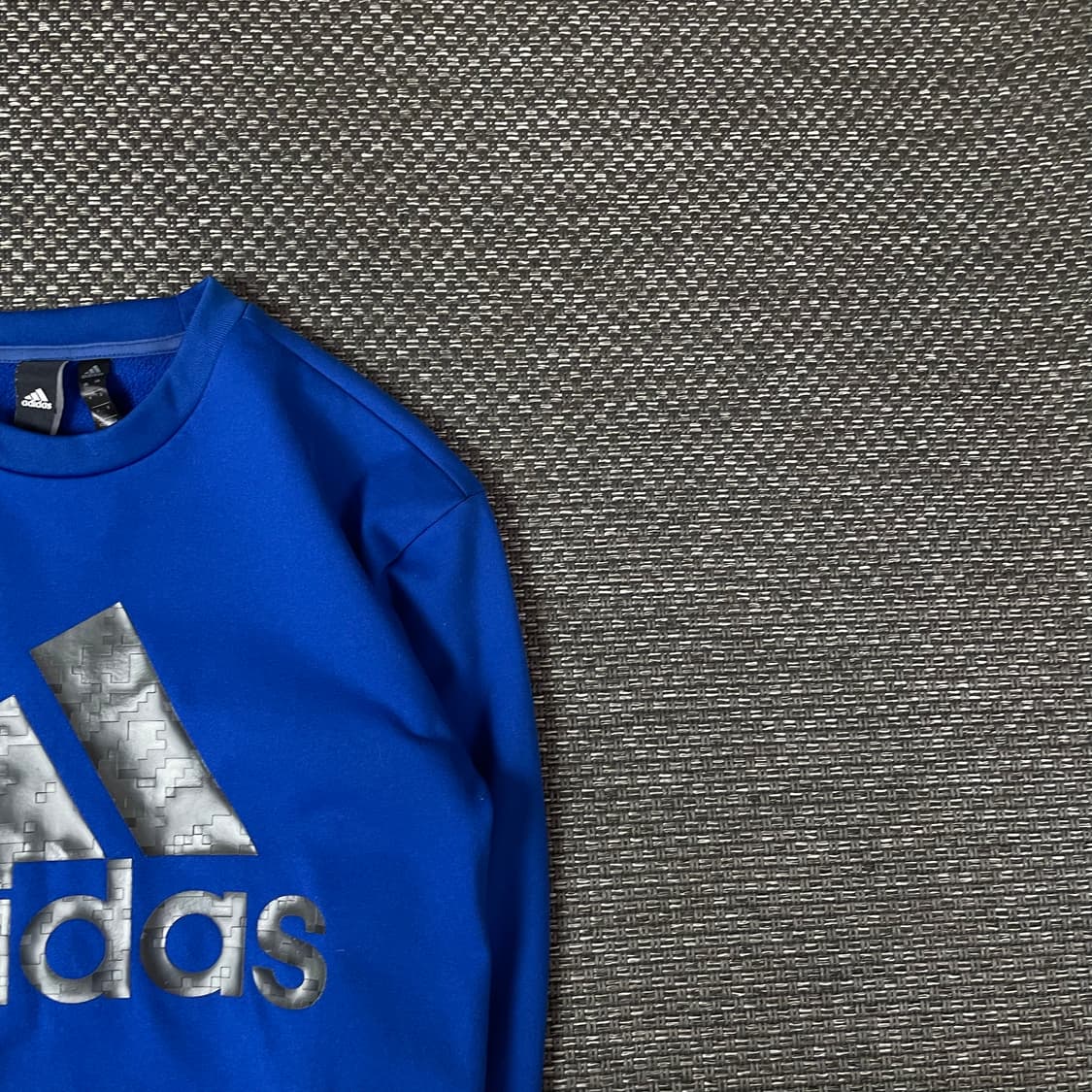 아디다스 블루 빅로고 맨투맨 상품이미지3