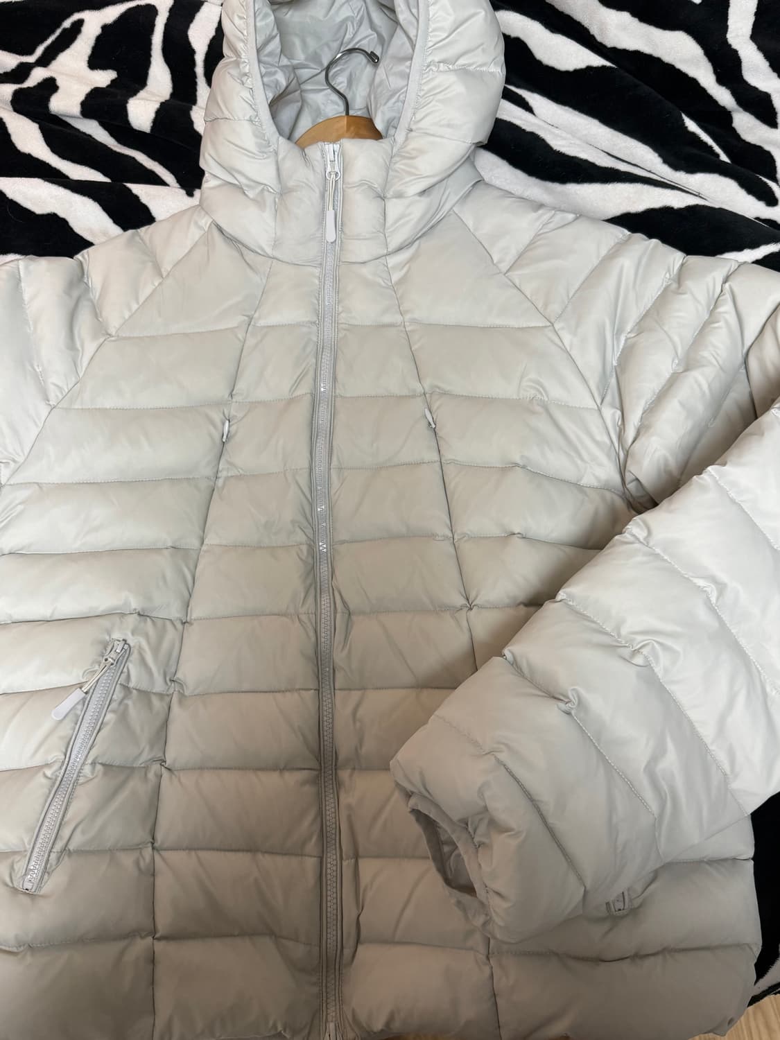 오리털 경량패딩 그레이 L 상품이미지2