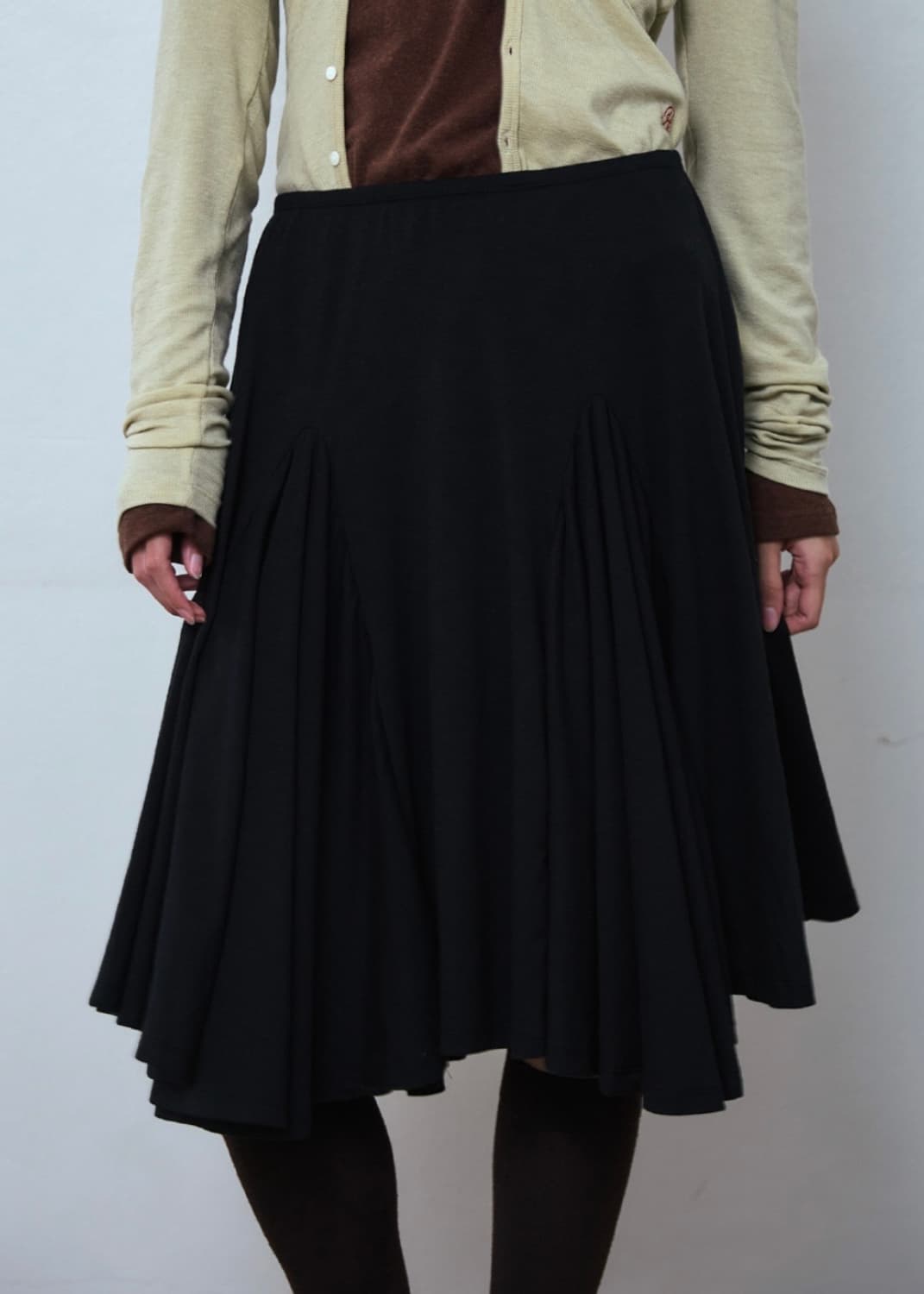 파이시스 - 플레어 패널 미디스커트 - 블랙 상품이미지2