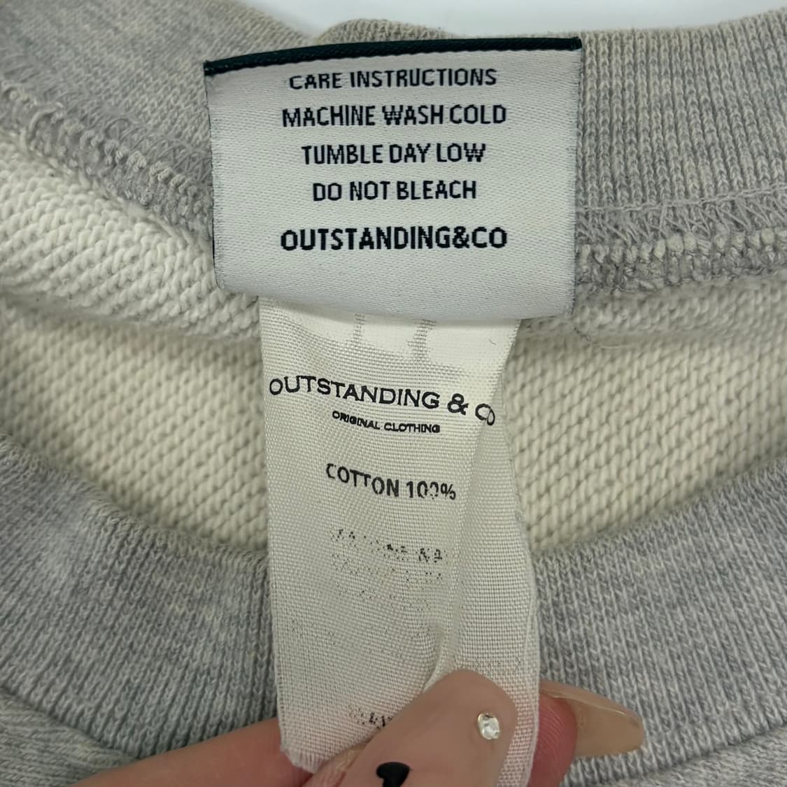 아웃스탠딩 오버핏 그레이 맨투맨  상품이미지3