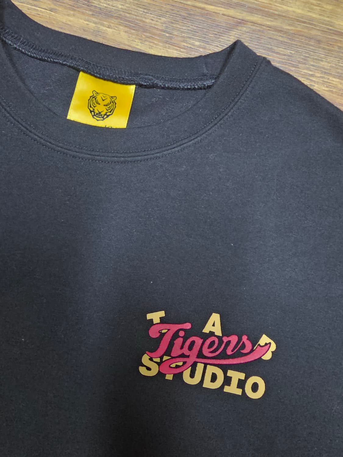 아이앱 x기아타이거즈 반팔 상품이미지2