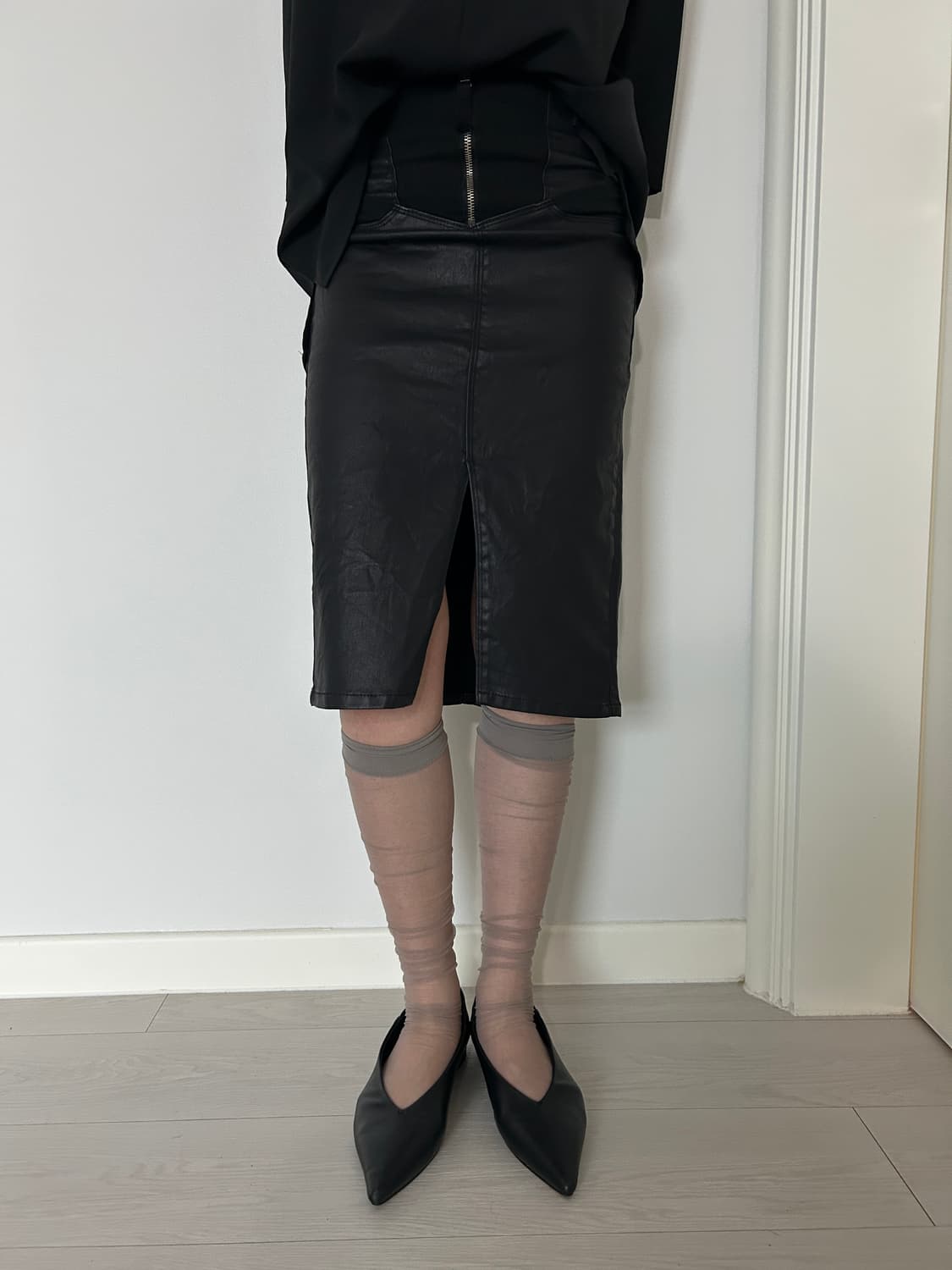 Zip Detail Coated Skirt / 빈티지 미디 스커트 상품이미지4