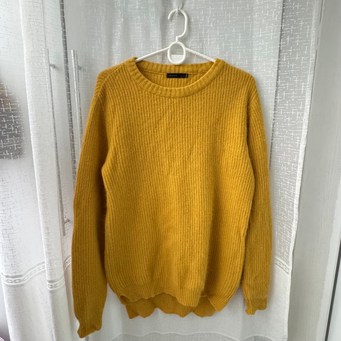 머스타드 포근 긴팔 니트 티셔츠 상품이미지1