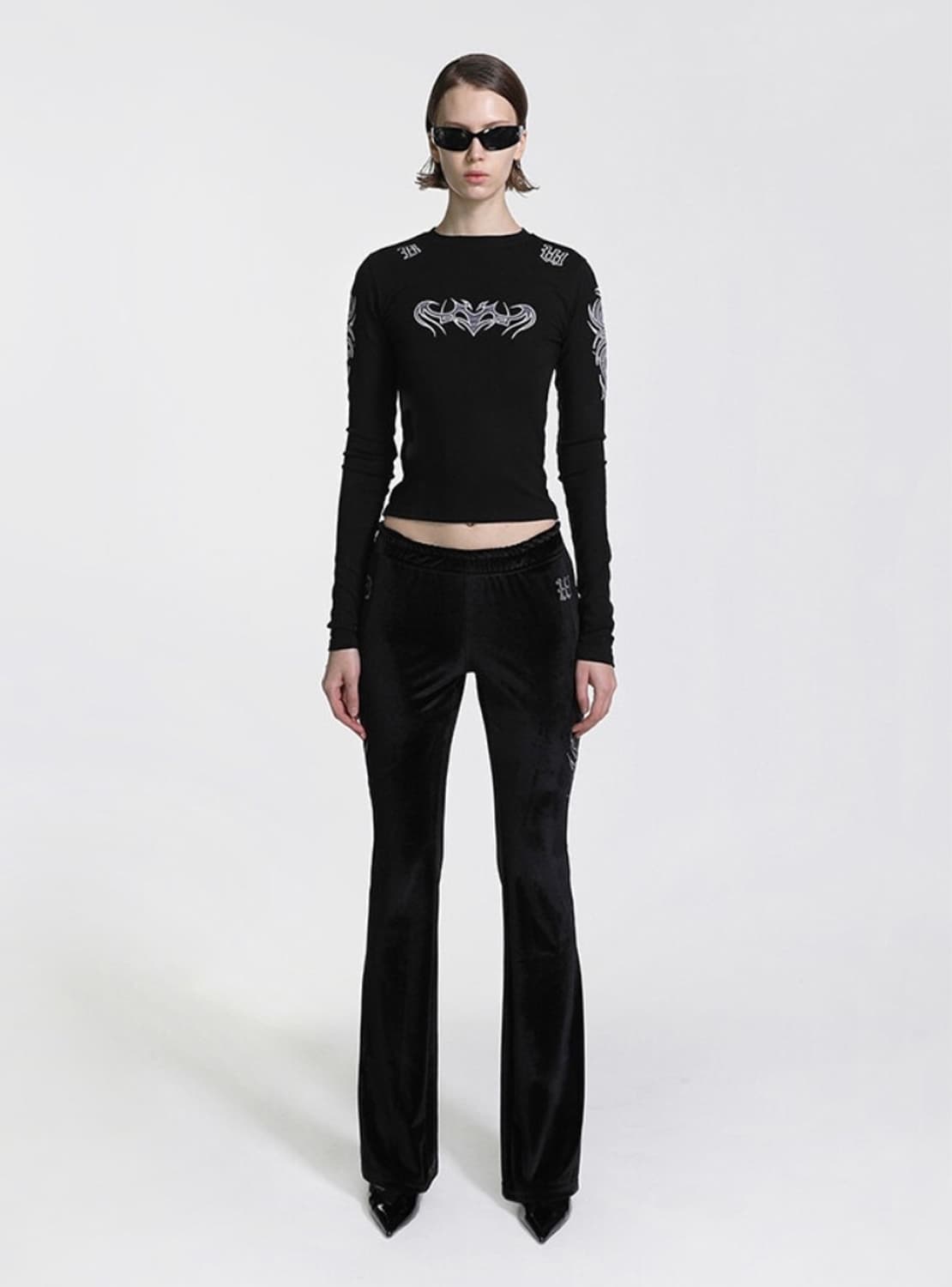 배드블러드 트라이벌 로고 벨벳 붓컷 팬츠 상품이미지2