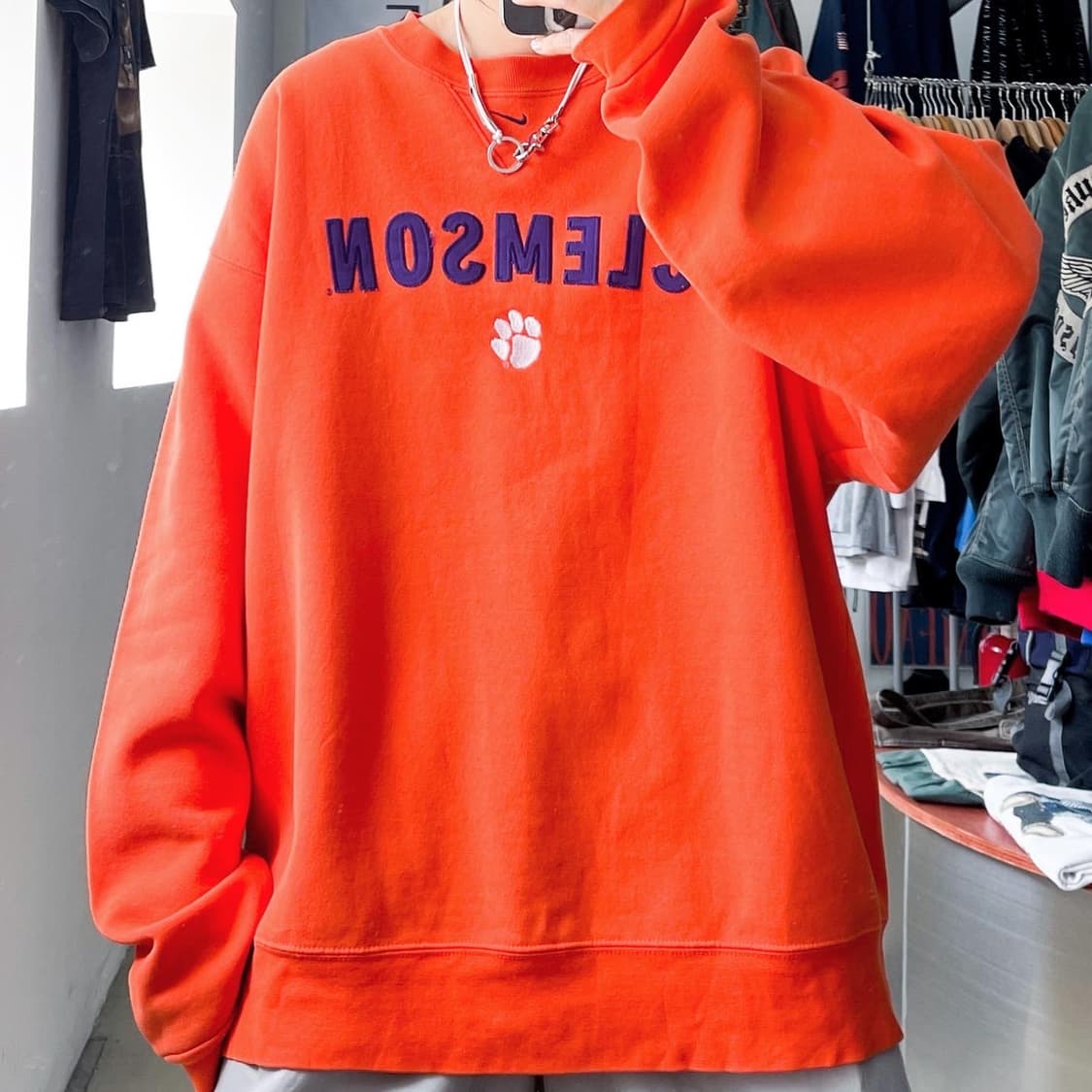 나이키 센터 스우시 NCAA 클렘슨 타이거즈 맨투맨 상품이미지1