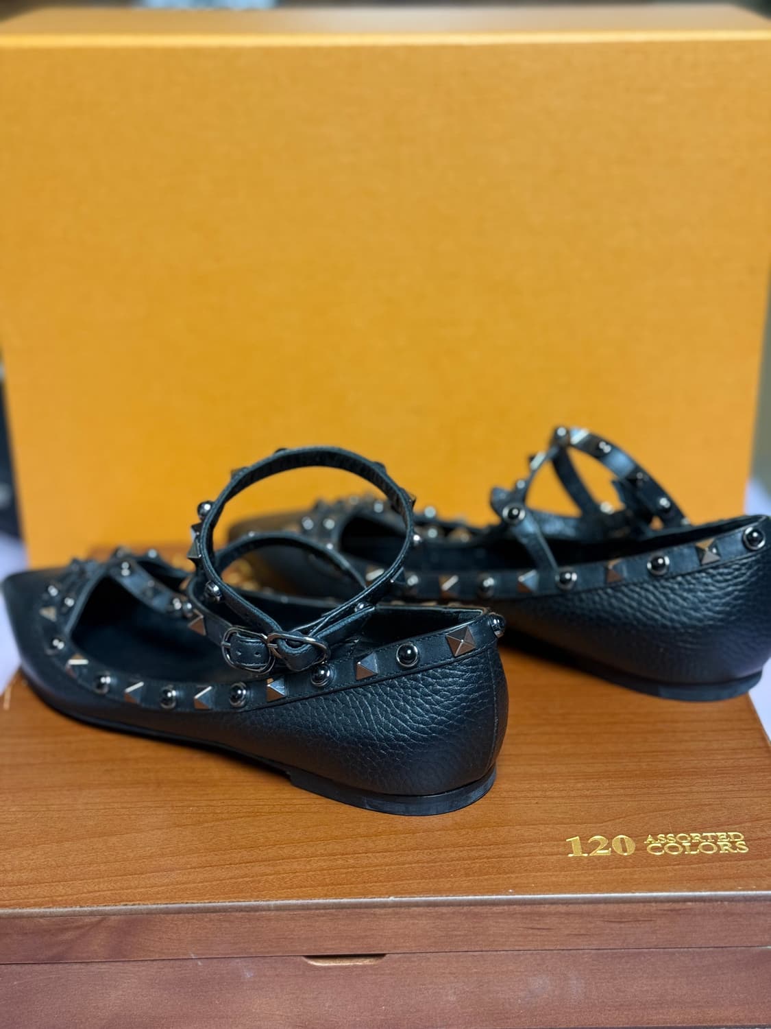 발렌티노 락스터드 플랫슈즈 상품이미지5