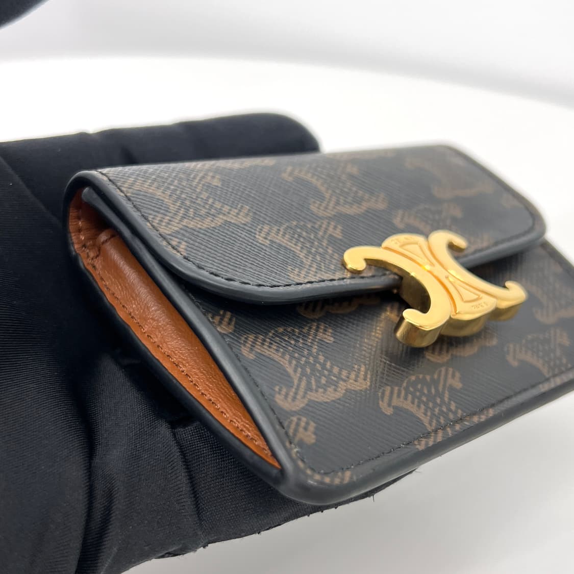 [감정완료] 셀린느 트리오페 플랩 여성 카드지갑 상품이미지6