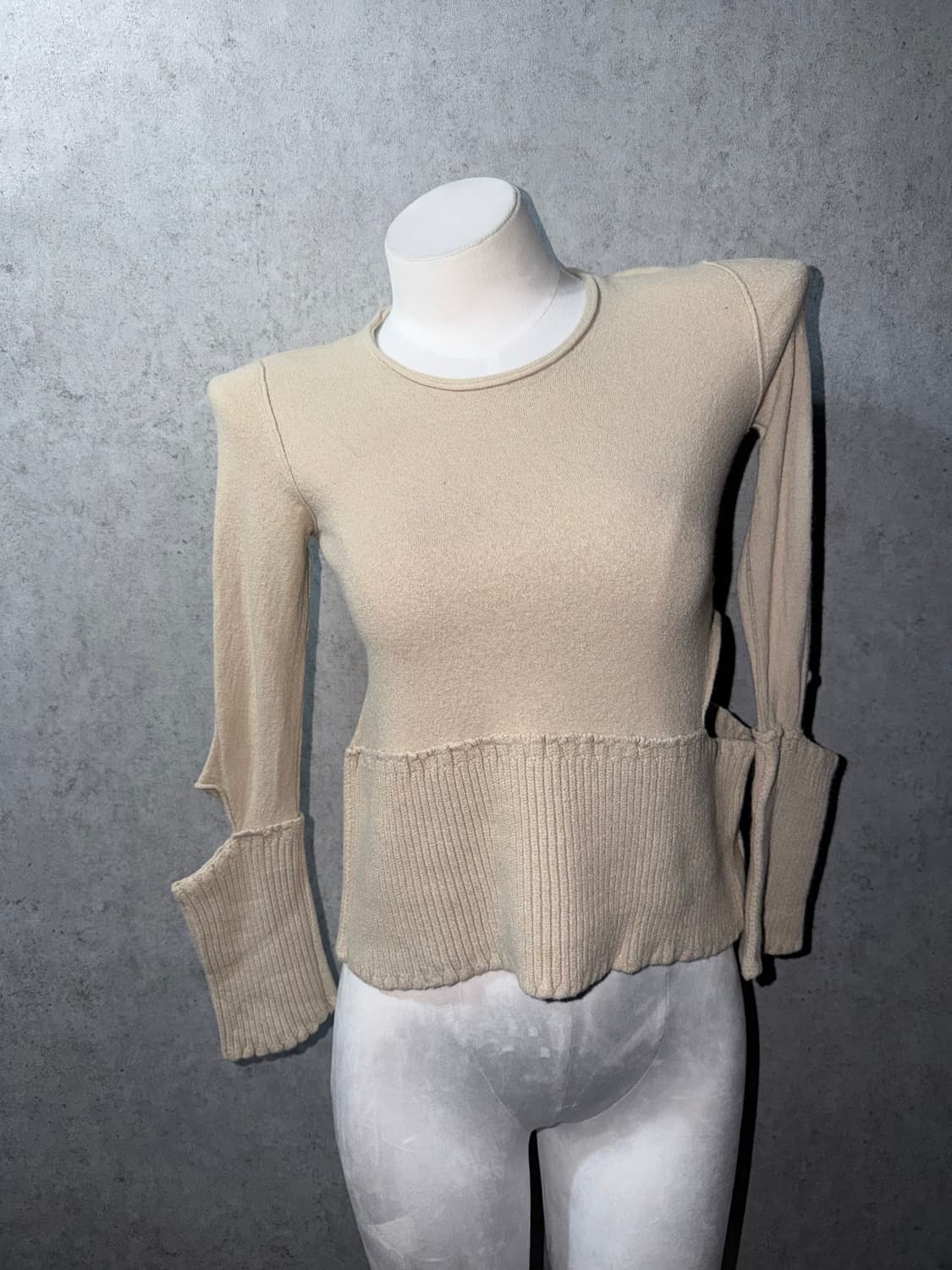 마르지엘라 컷아웃 스티치 니트 상품이미지7