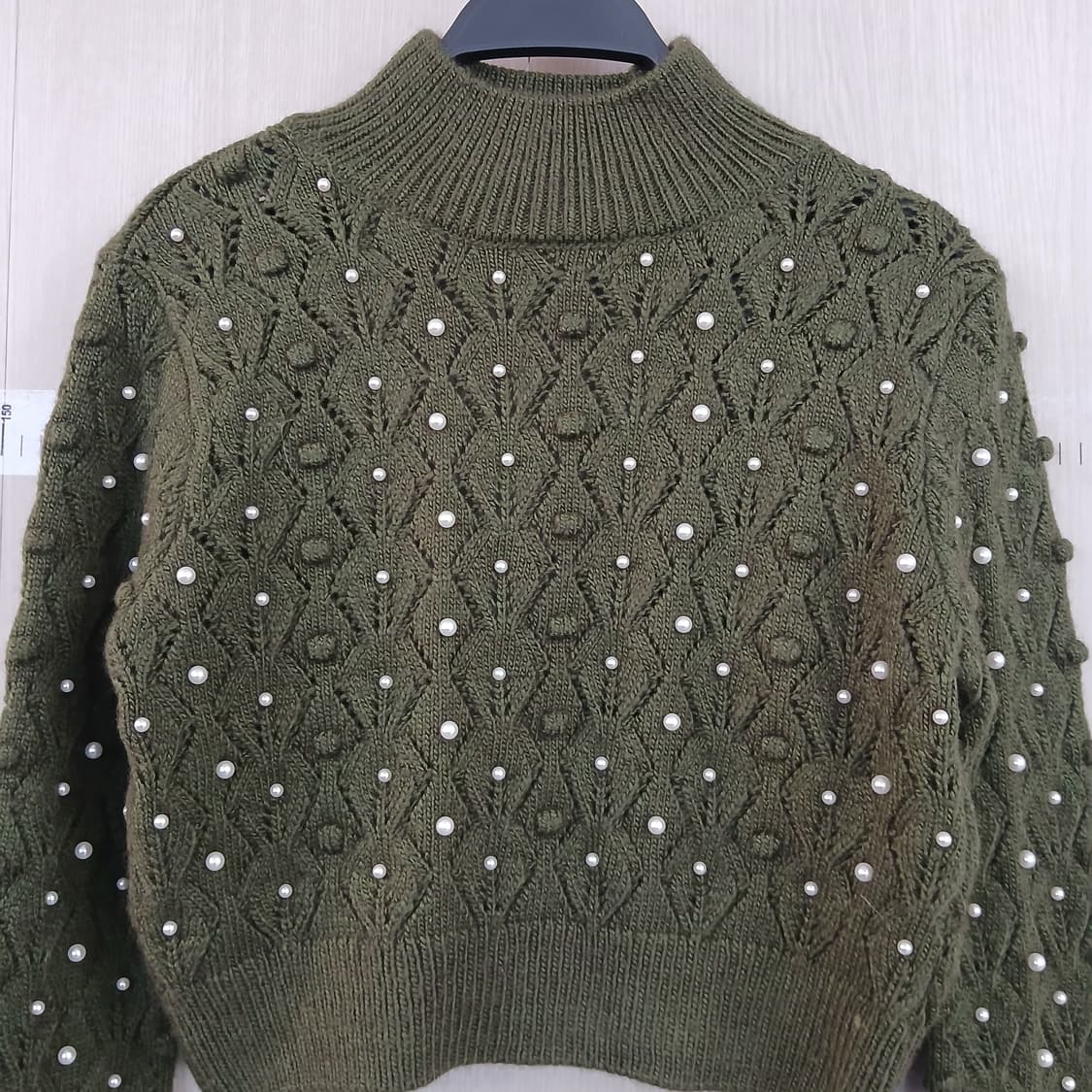 ZARA 진주 장식 니트 풀오버 카키색 상품이미지2