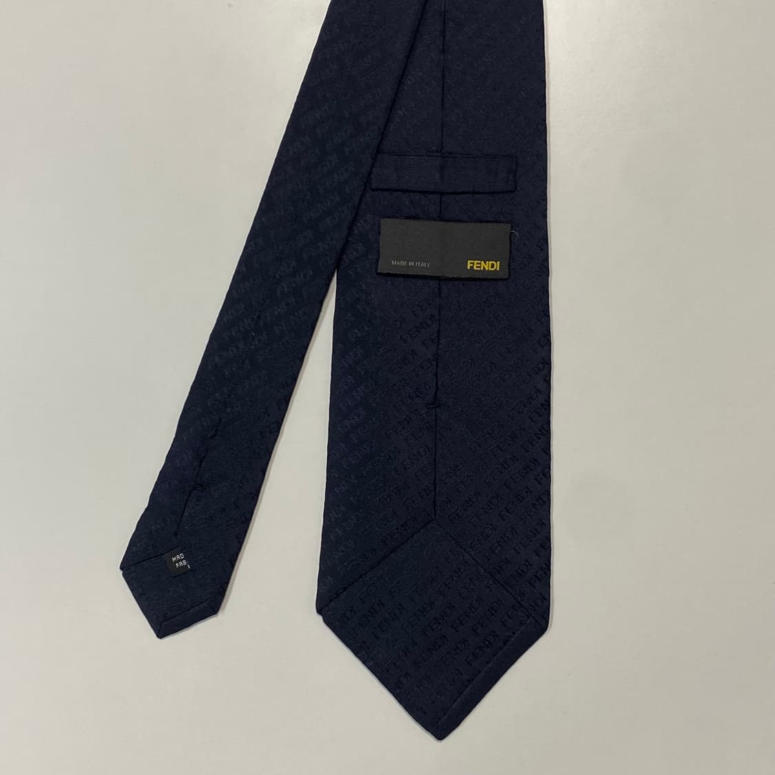 펜디 (FENDI) 영문 모노그램 명품 정품 넥타이 상품이미지3