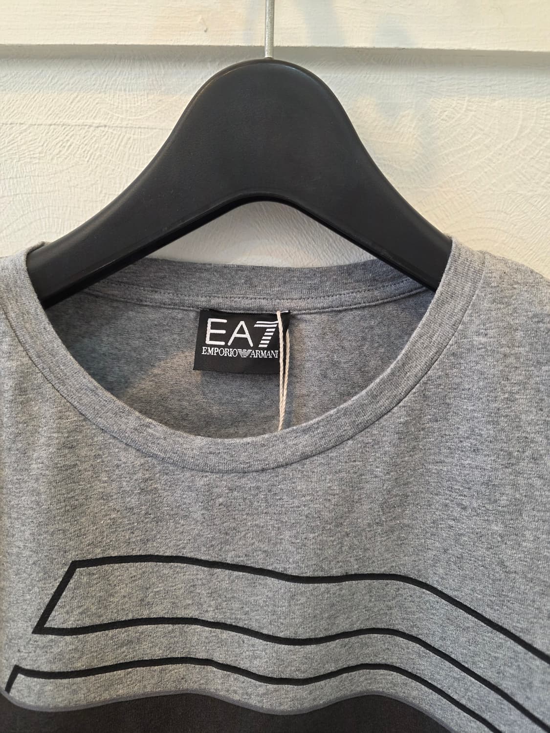 EA7 엠포리오 아르마니 그레이 티셔츠 상품이미지1