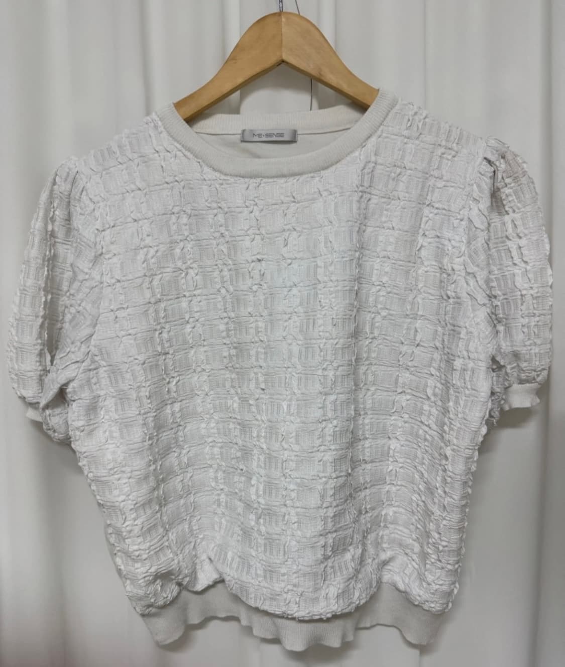 ME:SENSE 미센스 엠보 블라우스 상품이미지1