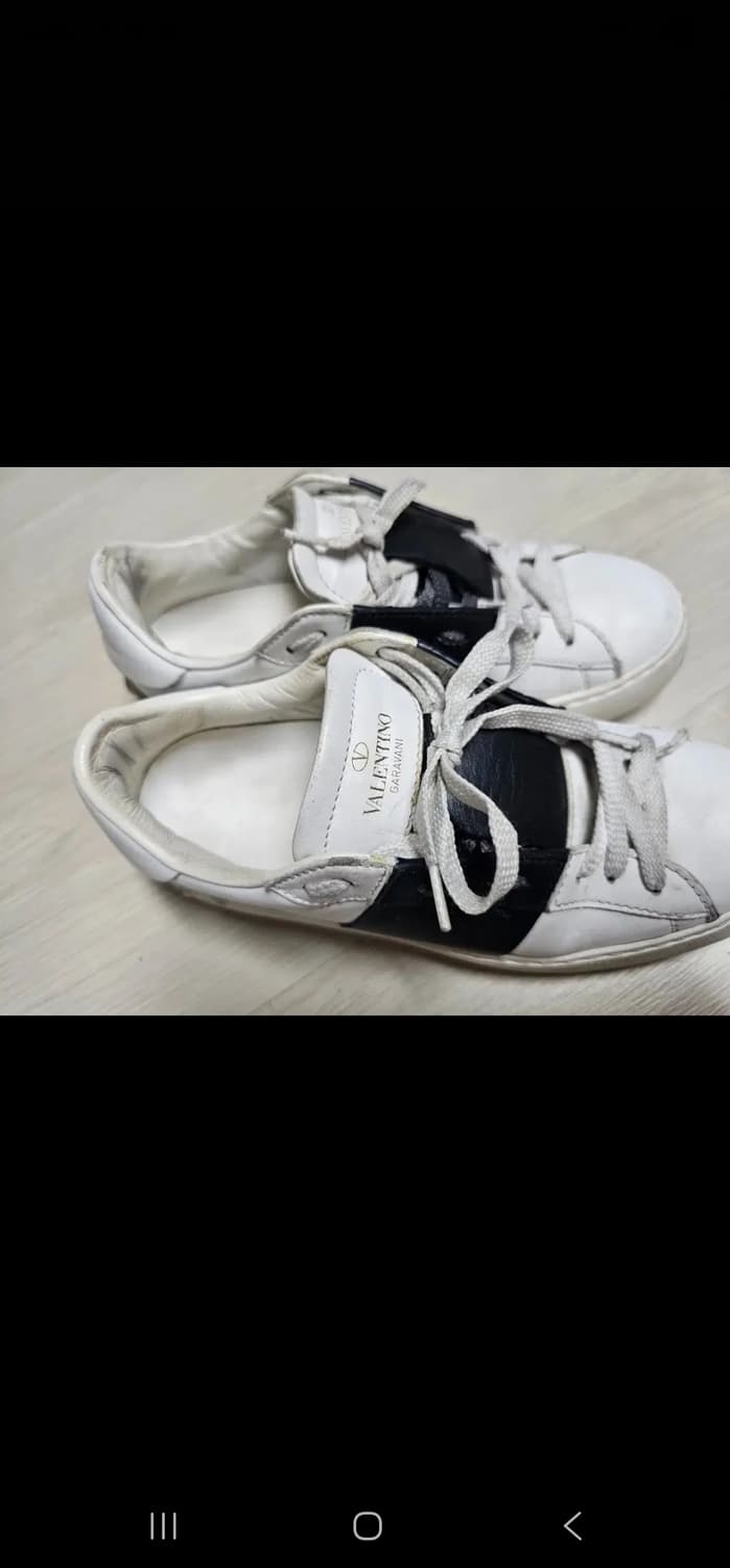 정품 발렌티노 여성스니커즈 225 상품이미지8