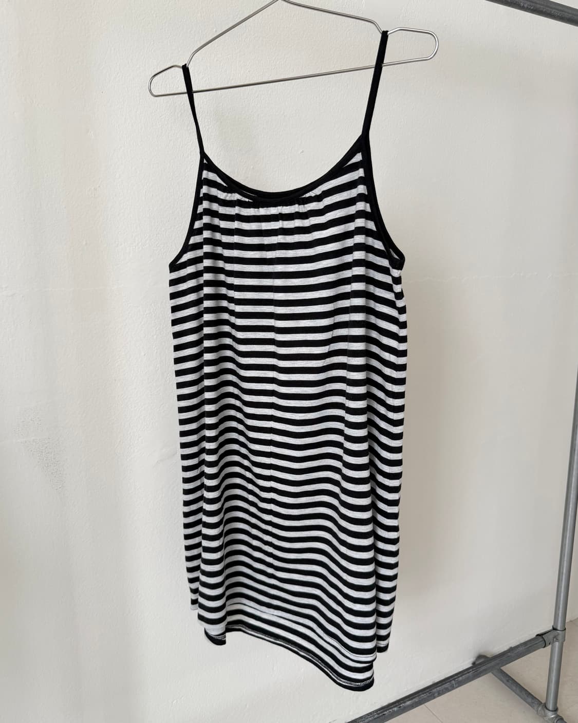 빈티지 스트라이프 슬리브리스 원피스 상품이미지1